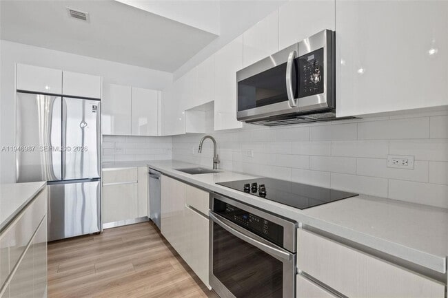 Photo - 101 Diplomat Pkwy Apartment