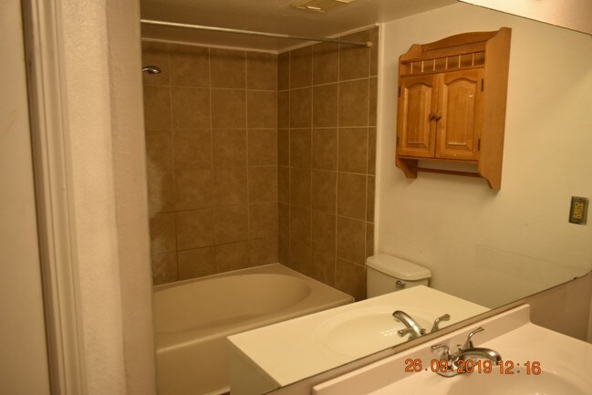Building Photo - 17093 E Tennessee Dr
