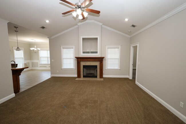 Building Photo - 4312 Wisteria Ln