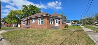 Building Photo - 4567 Astral St