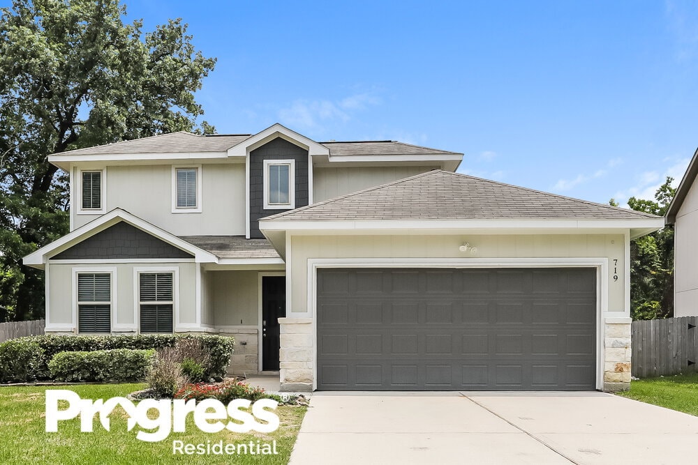 Primary Photo - 719 Springwood Dr