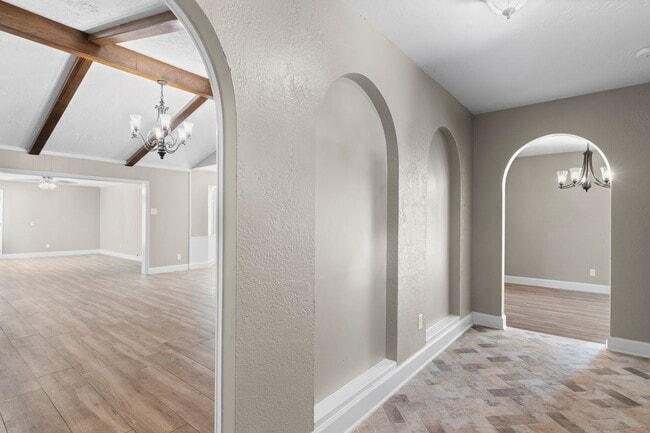 Building Photo - 27234 Wells Ln