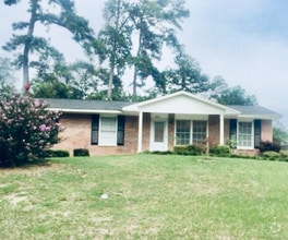 Building Photo - 2318 Burnside Dr