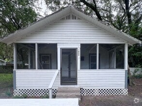 Building Photo - 1803 NE 17th Way