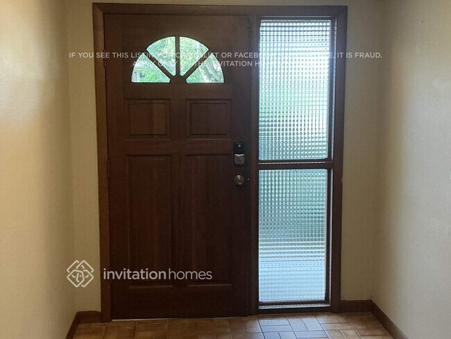 Building Photo - 1650 Cinnamon Ln