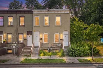 Building Photo - 413 Liberty St