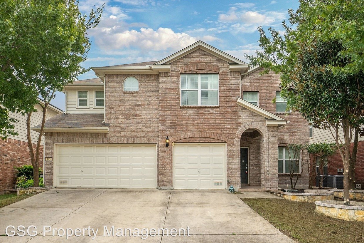 Foto principal - 5 br, 4 bath House - 11934 William Carey