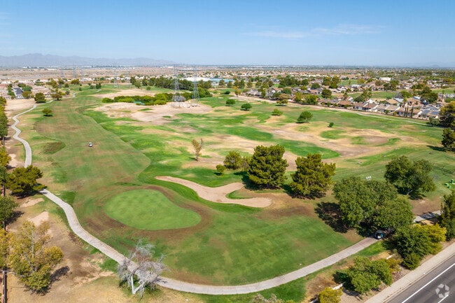 Discover scenic beauty and top-notch golf at Peoria Pines, South Peoria, AZ.