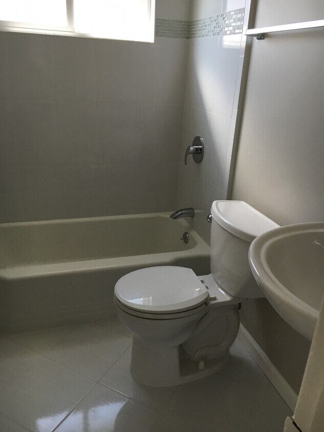Primary Photo - 1216 Liberty St