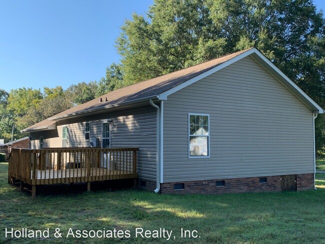 Foto del edificio - 3 br, 2 bath House - 622 Overby Street