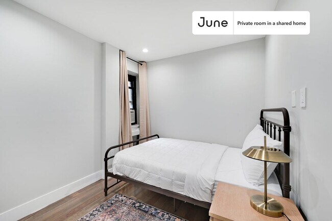 Foto del edificio - Room in Shared 3 bed/1 bath home in East Village