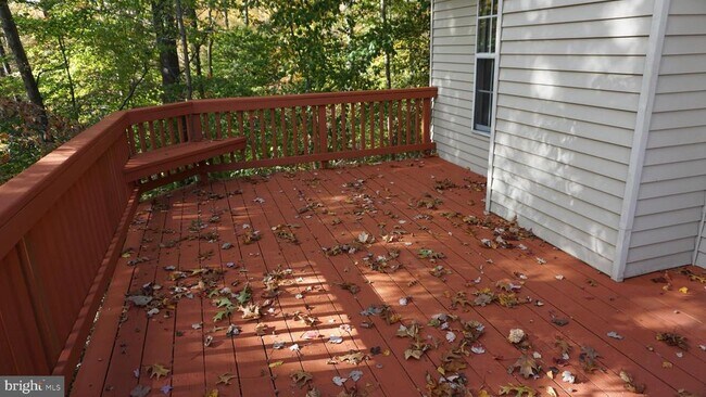 Foto del edificio - 6068 Laurel Wreath Way