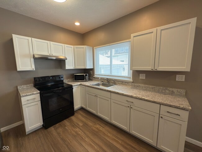 Foto del edificio - 603 N Columbia St