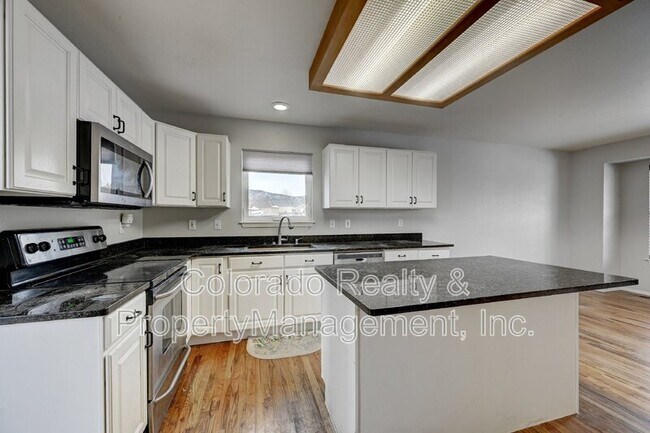 Foto del edificio - 845 Circle Rd