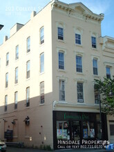 Building Photo - 203 College St