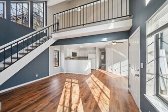 Building Photo - 844 S Vance St