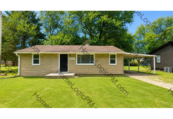 EAST SIDE 3 BEDROOM RANCH WITH CARPORT AVAILABLE NOW! - EAST SIDE 3 BEDROOM RANCH WITH CARPORT AVAILABLE NOW!