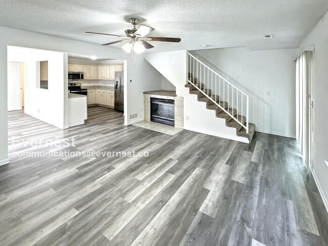 Foto del edificio - 1300 NW Willow Dr