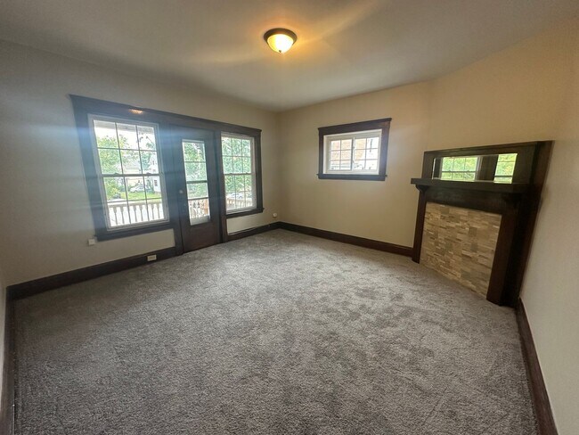 Foto del edificio - 3820 Riverside Ave