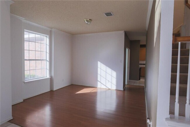 Building Photo - 7711 Albany Ln