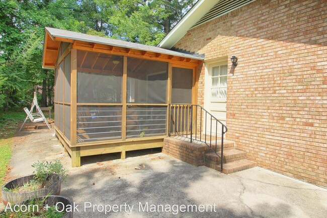 Building Photo - 3 br, 2 bath House - 2911 Omah St.