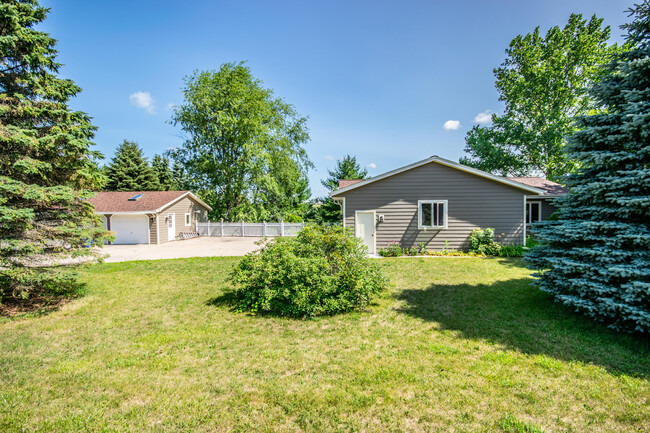 Foto del edificio - 6247 W Linden Dr