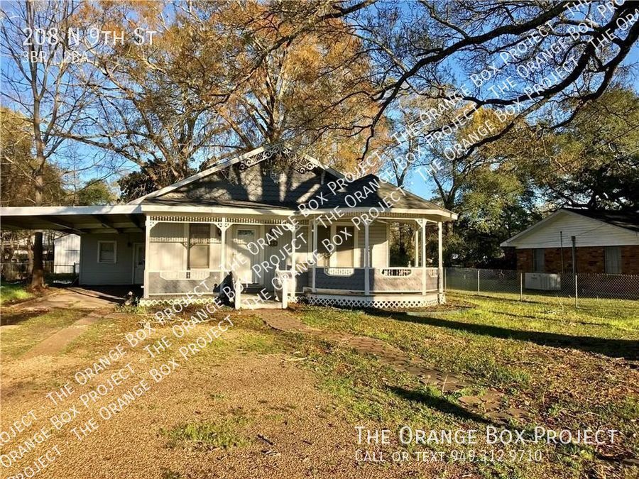 Primary Photo - 208 9th St