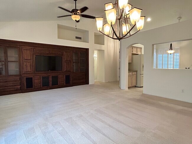 Foto del edificio - 15045 N 54th Pl