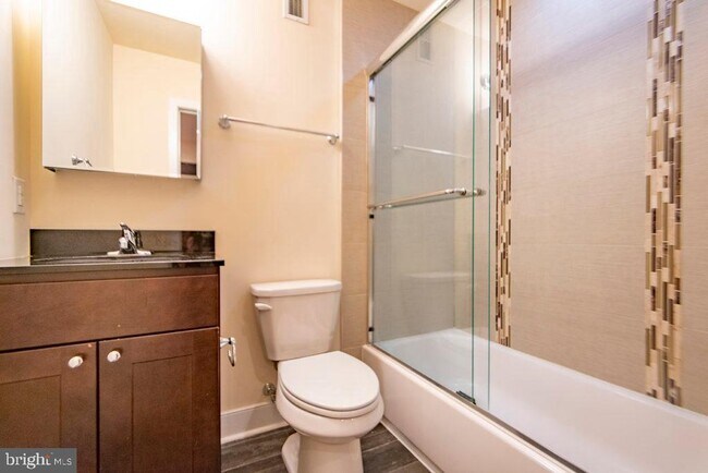 Foto del edificio - 1242 Point Breeze Ave