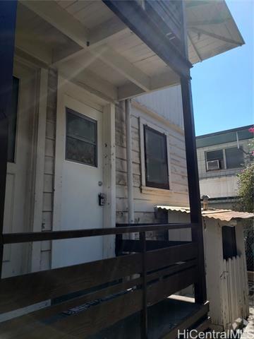 Building Photo - 1703 S Beretania St.