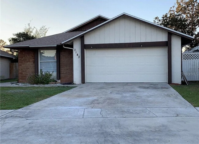 Building Photo - 3143 Pinto Dr
