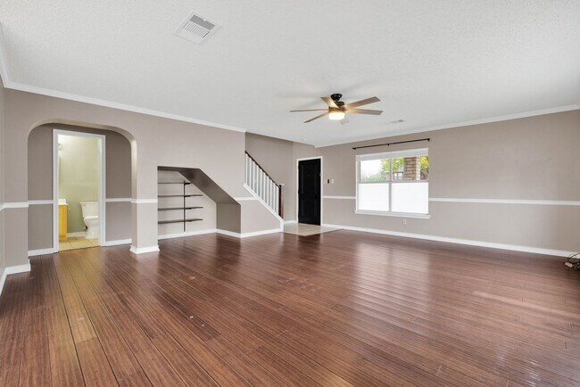 Foto del edificio - Spacious Two-Story Home in Schertz, TX