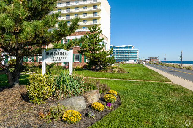 Building Photo - Marine Gardens