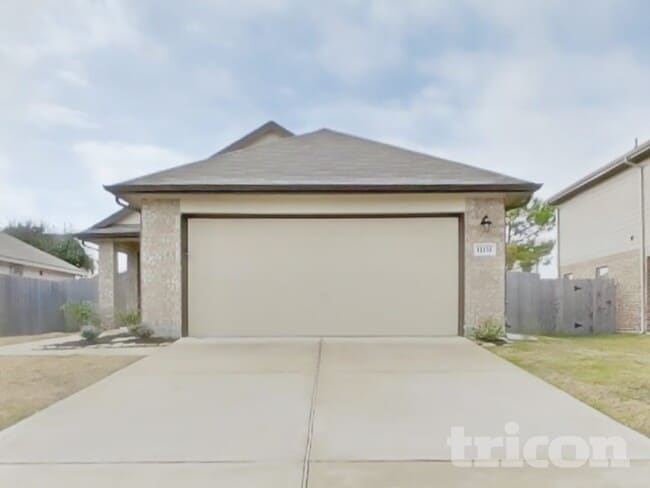 Building Photo - 11151 N Lake Mist Ln