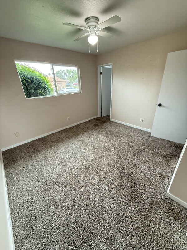 Foto principal - 42 G Ave