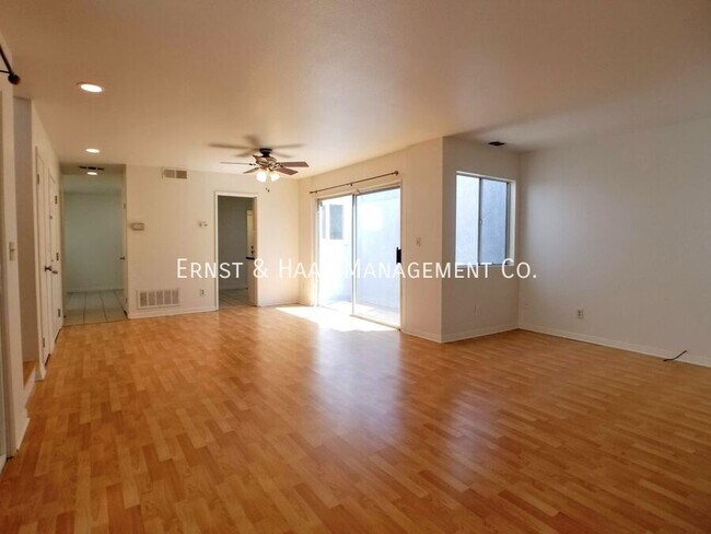 Building Photo - 3824 Golden Ave