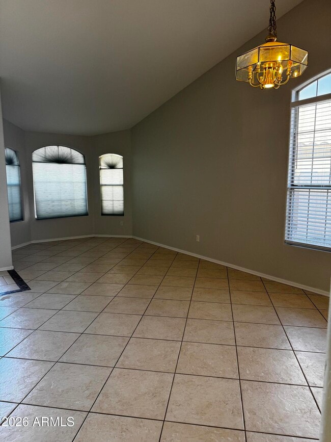 Foto del edificio - 1921 W Winchester Way