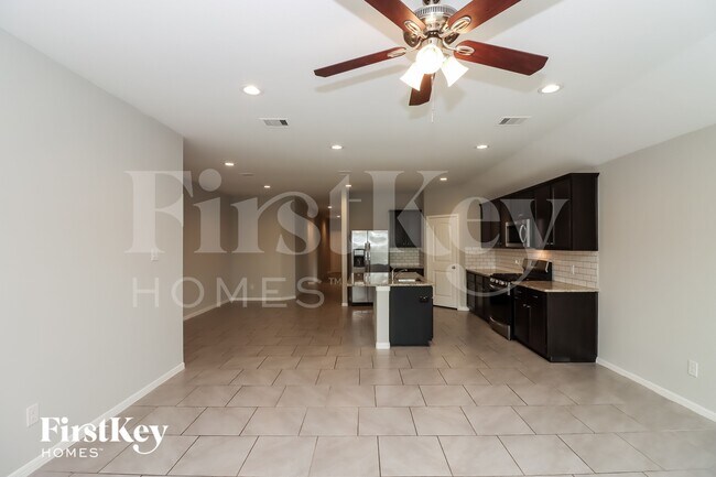 Building Photo - 3003 Veeder Pass Ln