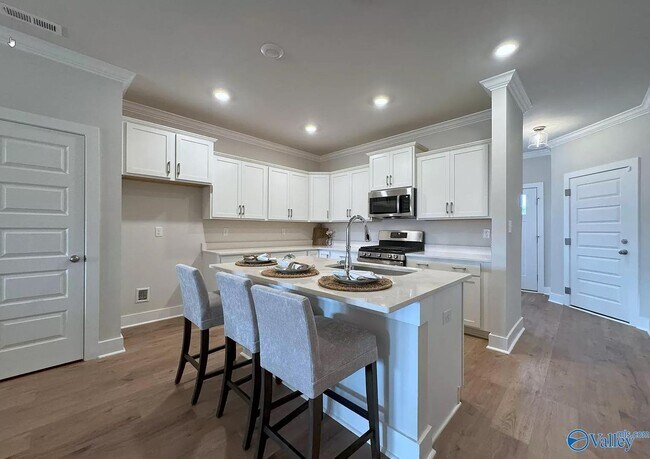 Building Photo - 12513 Whitcomb Cir