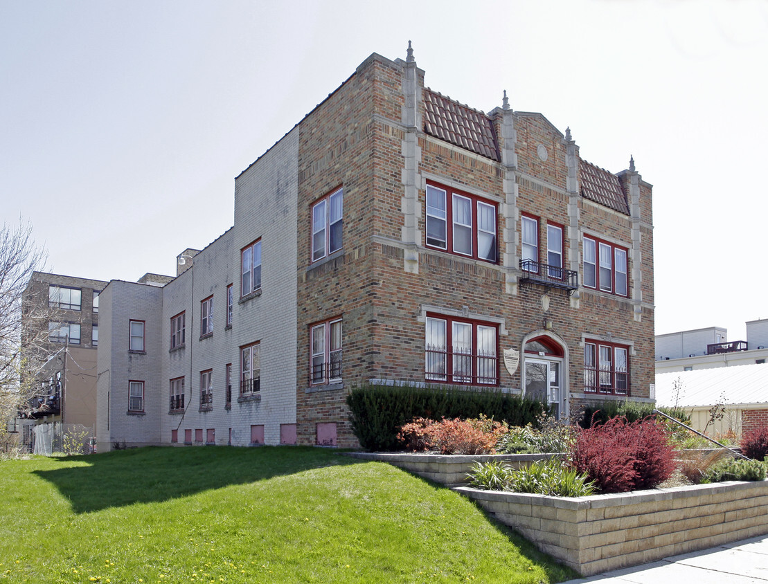 Building Photo - 1922 N Palmer