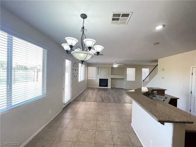 Foto del edificio - 471 Foster Springs Rd