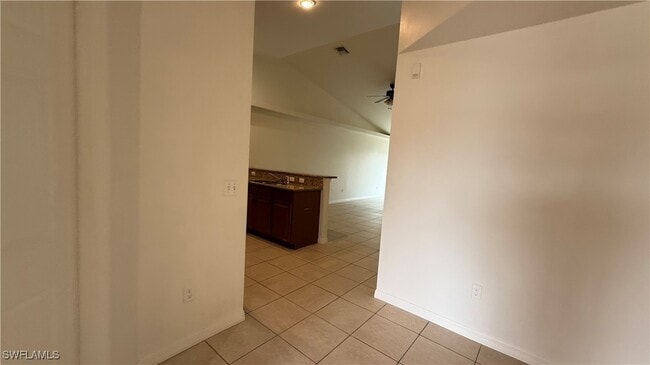 Building Photo - 705 Nicholas Pkwy W