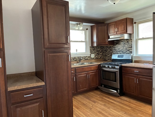 Foto del edificio - 5105 Ayers Pl SE