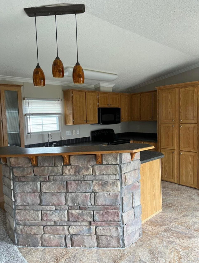 Building Photo - Lot 41