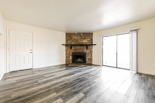Building Photo - "Price Improvement! Spacious first floor, 3-Bed, 2-Bath Condo in Aurora-Easy Access to Airport, B...