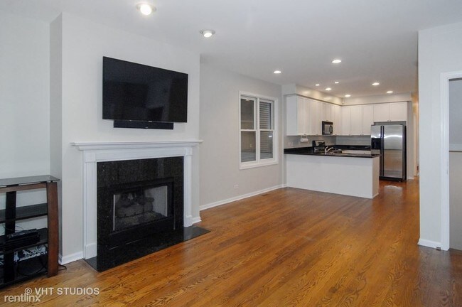 Building Photo - 1 br, 1 bath Condo - 3026 N Seminary Ave