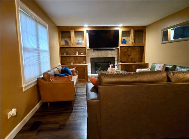 Foto del edificio - 5469 Barnwood Dr