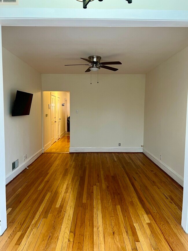 Foto del edificio - 4148 N Monticello Ave