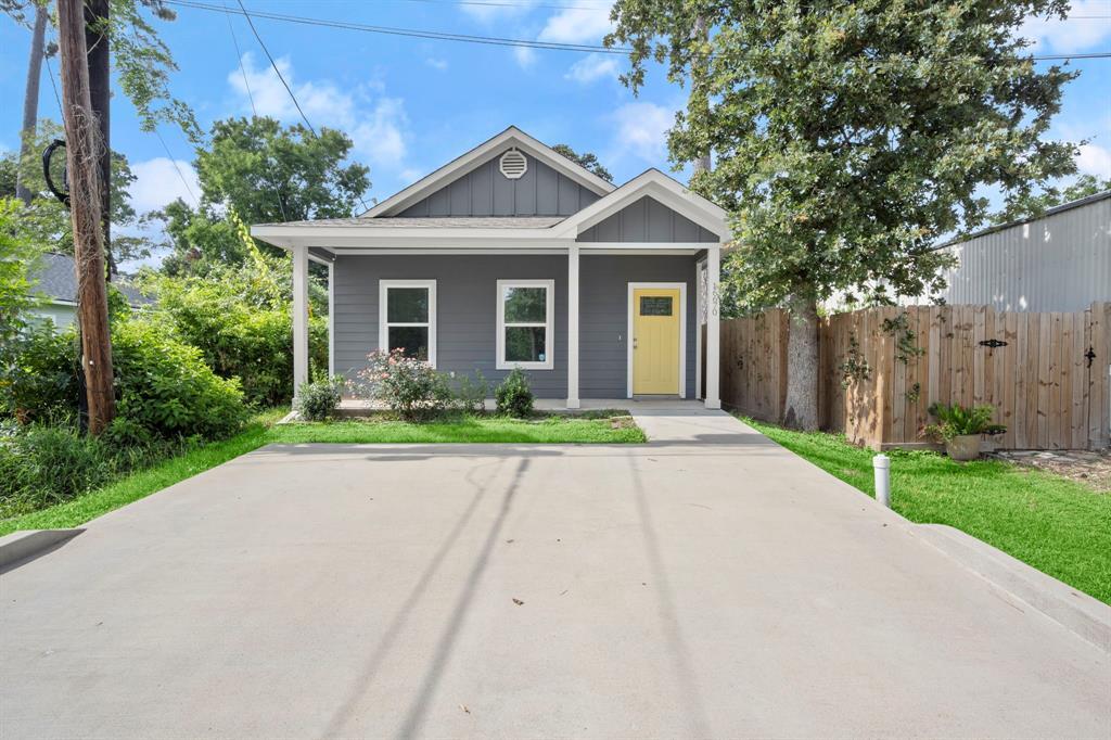 Foto principal - 16670 Meadowcroft St