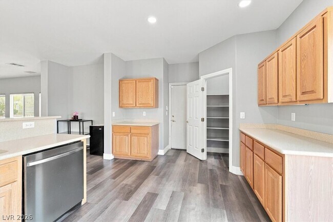 Foto del edificio - 9466 Marshall Creek St